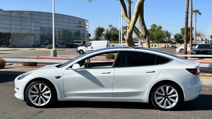 2019 Tesla Model 3 5YJ3E1EA3KF302618