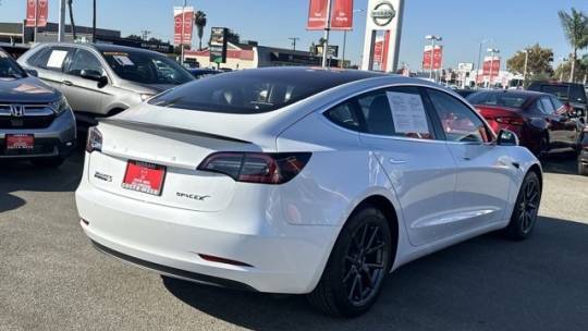 2018 Tesla Model 3 5YJ3E1EA0JF052382