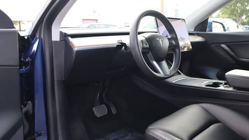 2021 Tesla Model Y 5YJYGDEE0MF281556