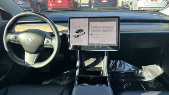 2018 Tesla Model 3 5YJ3E1EA0JF052382