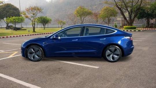 2019 Tesla Model 3 5YJ3E1EB3KF387789