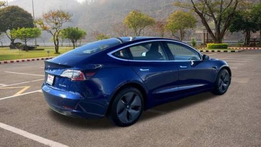 2019 Tesla Model 3 5YJ3E1EB3KF387789