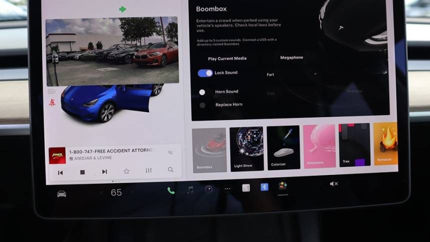 2021 Tesla Model Y 5YJYGDEE0MF281556