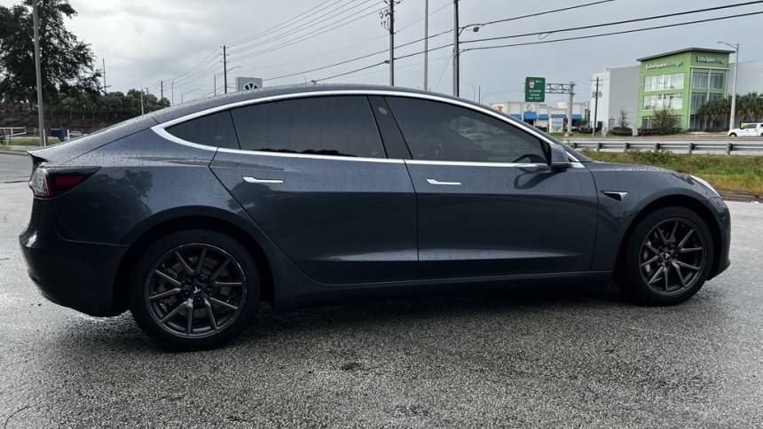 2019 Tesla Model 3 5YJ3E1EB3KF408141