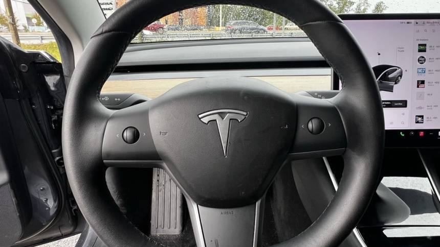 2019 Tesla Model 3 5YJ3E1EB3KF408141