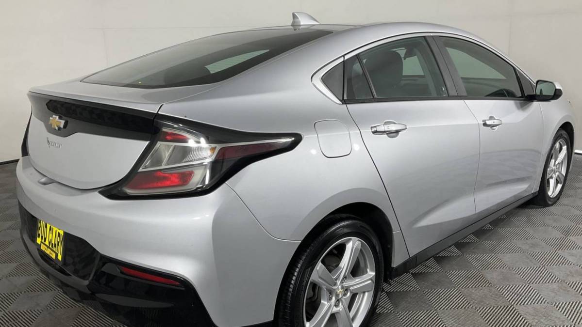 2017 Chevrolet VOLT 1G1RA6S56HU163653