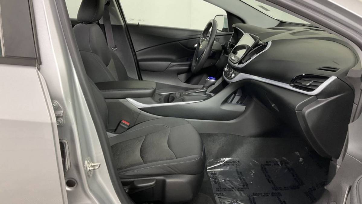 2017 Chevrolet VOLT 1G1RA6S56HU163653