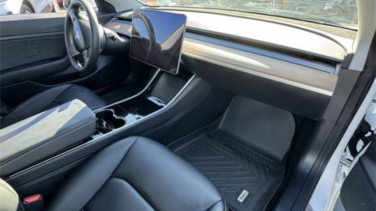 2020 Tesla Model 3 5YJ3E1EAXLF745060