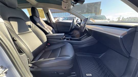 2020 Tesla Model 3 5YJ3E1EAXLF745060