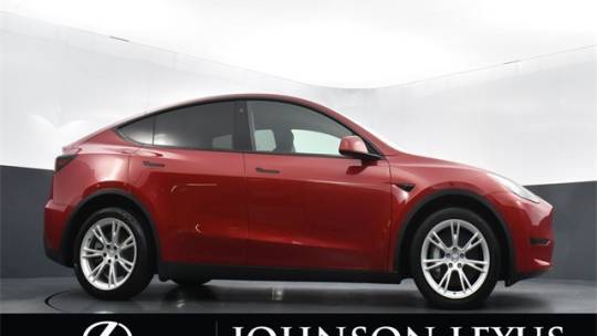 2021 Tesla Model Y 5YJYGDEE1MF114235