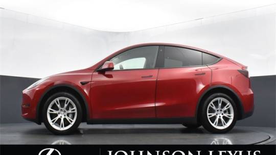 2021 Tesla Model Y 5YJYGDEE1MF114235