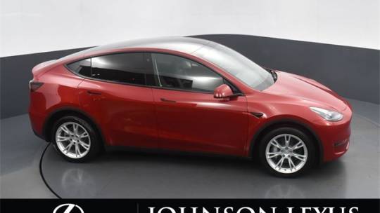 2021 Tesla Model Y 5YJYGDEE1MF114235