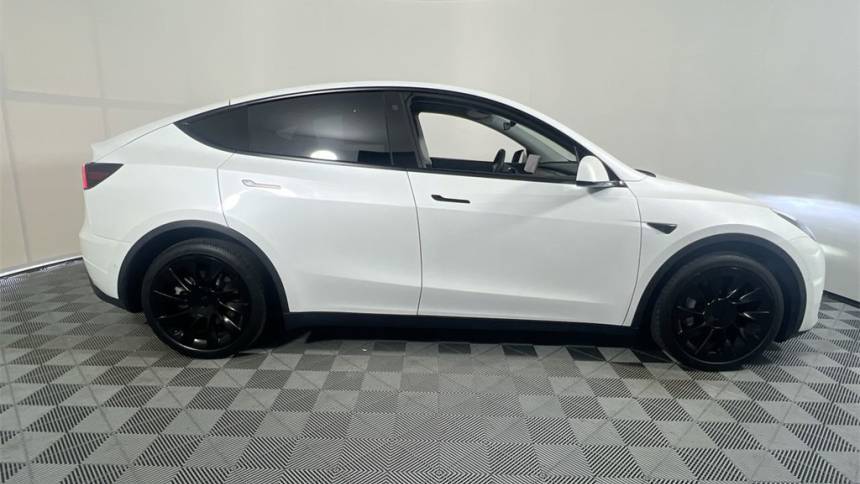 2021 Tesla Model Y 5YJYGDEE9MF079766