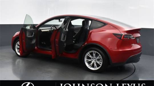 2021 Tesla Model Y 5YJYGDEE1MF114235