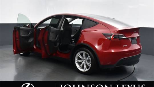 2021 Tesla Model Y 5YJYGDEE1MF114235