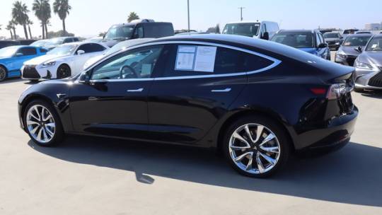 2018 Tesla Model 3 5YJ3E1EB8JF071755