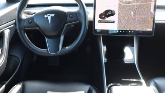 2018 Tesla Model 3 5YJ3E1EB8JF071755