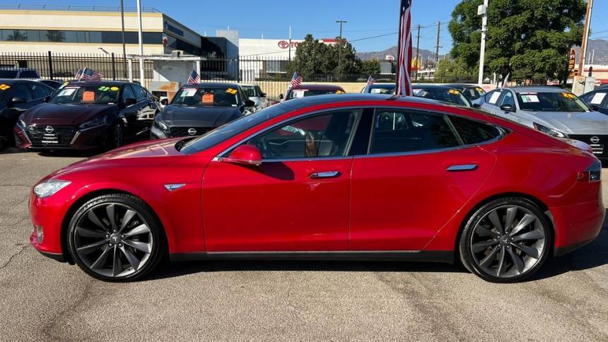 2015 Tesla Model S 5YJSA1E23FF107981