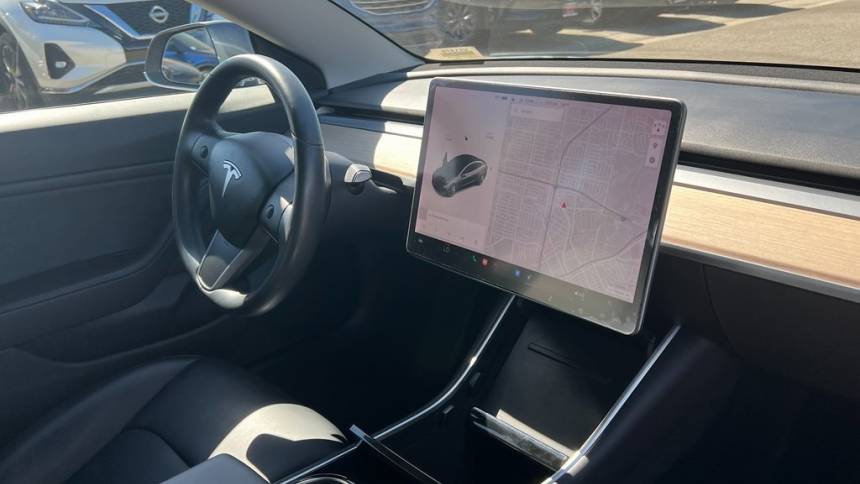 2018 Tesla Model 3 5YJ3E1EB2JF090706