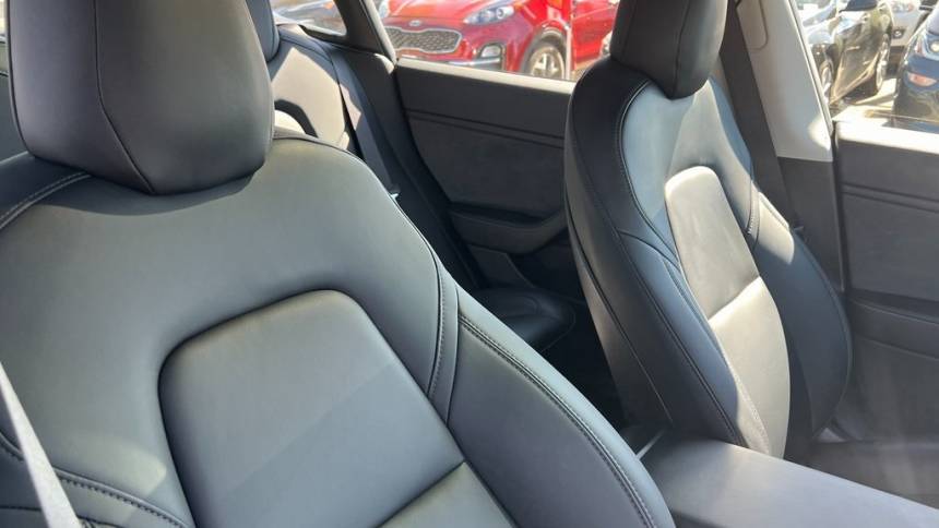 2018 Tesla Model 3 5YJ3E1EB2JF090706