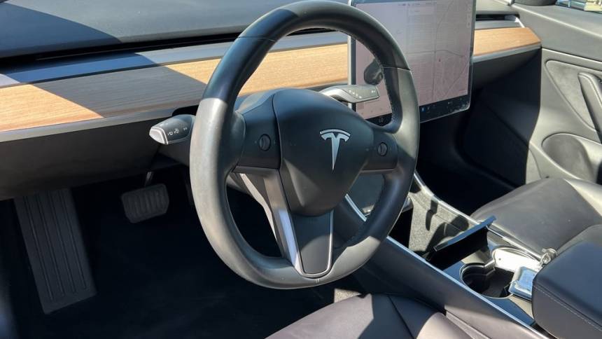 2018 Tesla Model 3 5YJ3E1EB2JF090706