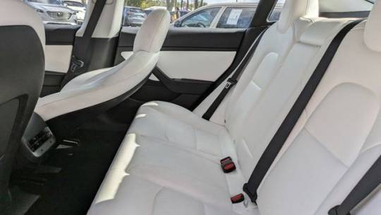 2019 Tesla Model 3 5YJ3E1EB3KF391339