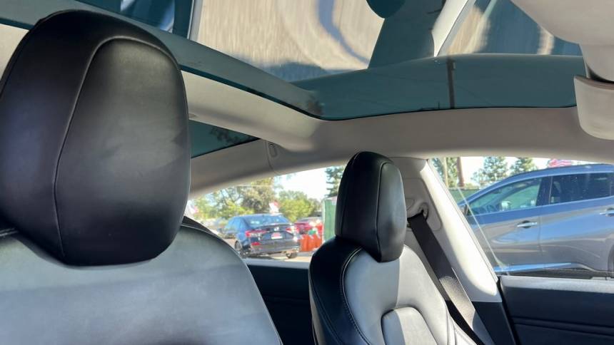 2018 Tesla Model 3 5YJ3E1EBXJF113214