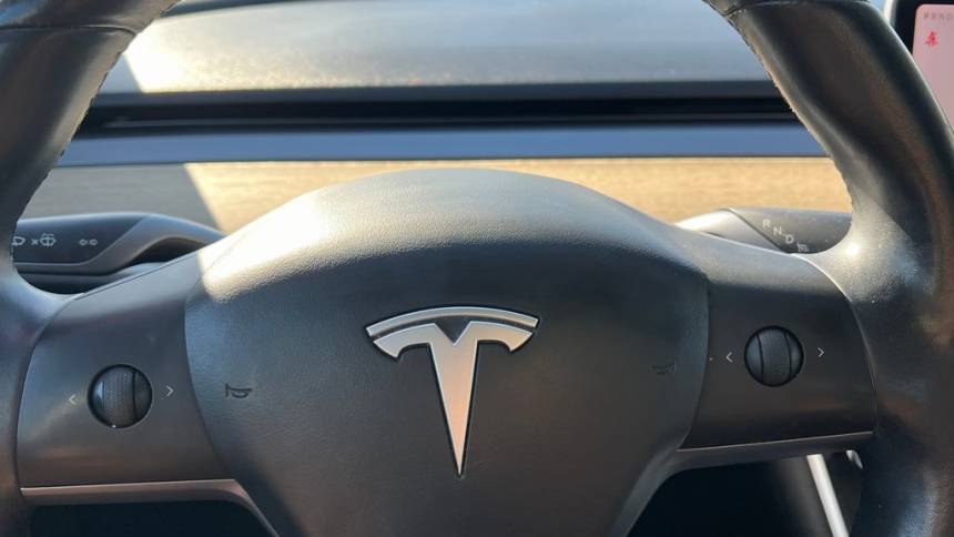 2018 Tesla Model 3 5YJ3E1EBXJF113214