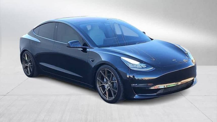 2018 Tesla Model 3 5YJ3E1EB2JF170636