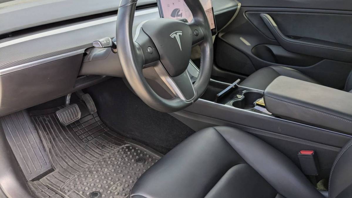 2019 Tesla Model 3 5YJ3E1EA8KF299859