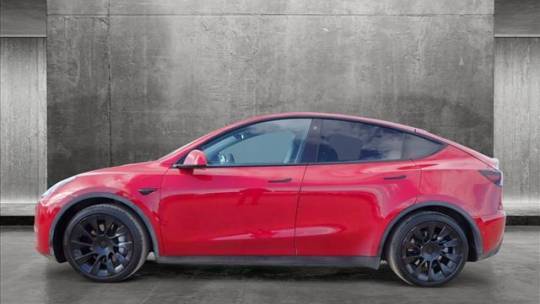 2021 Tesla Model Y 5YJYGAEE3MF112131