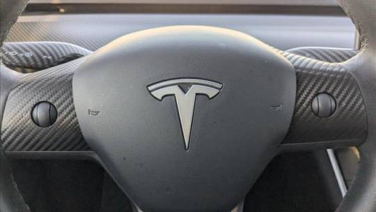 2021 Tesla Model Y 5YJYGDEE6MF060253