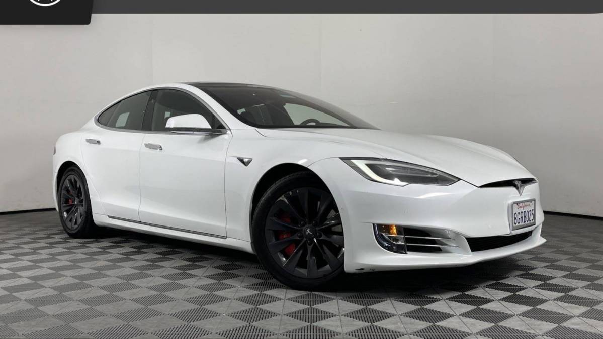 2018 Tesla Model S 5YJSA1E24JF276156