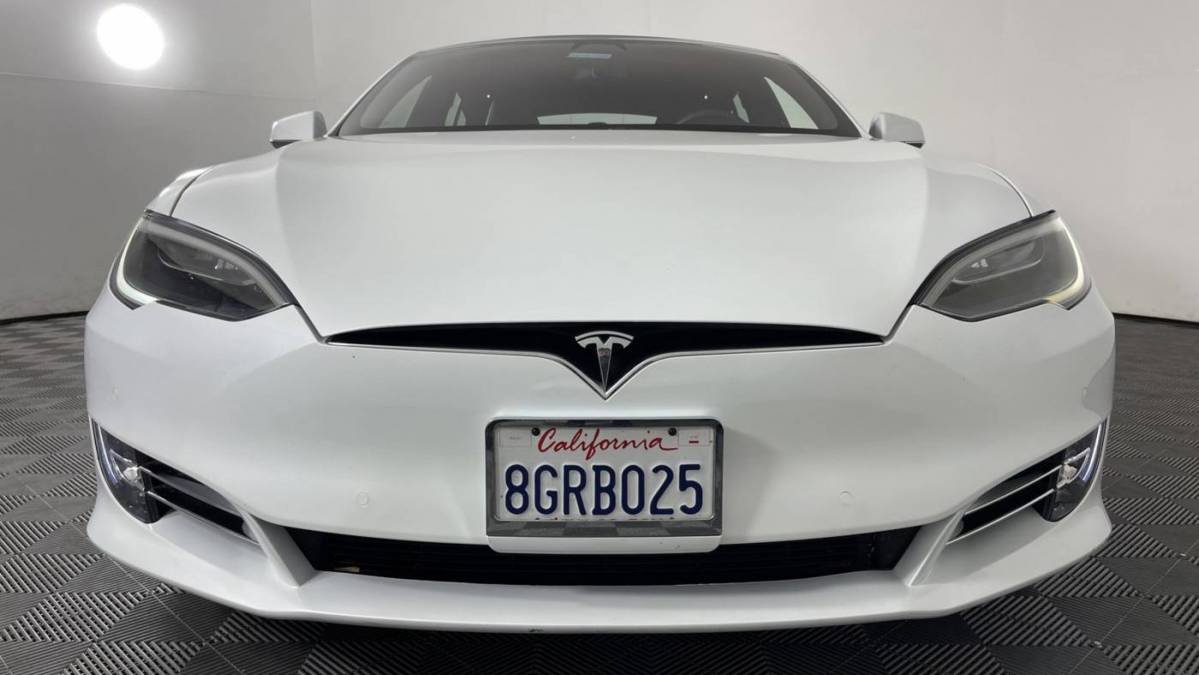 2018 Tesla Model S 5YJSA1E24JF276156