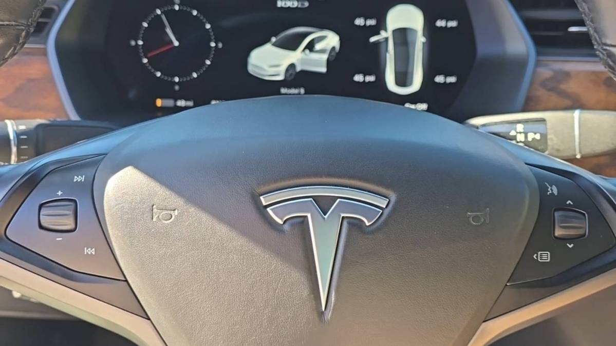 2019 Tesla Model S 5YJSA1E28KF305126