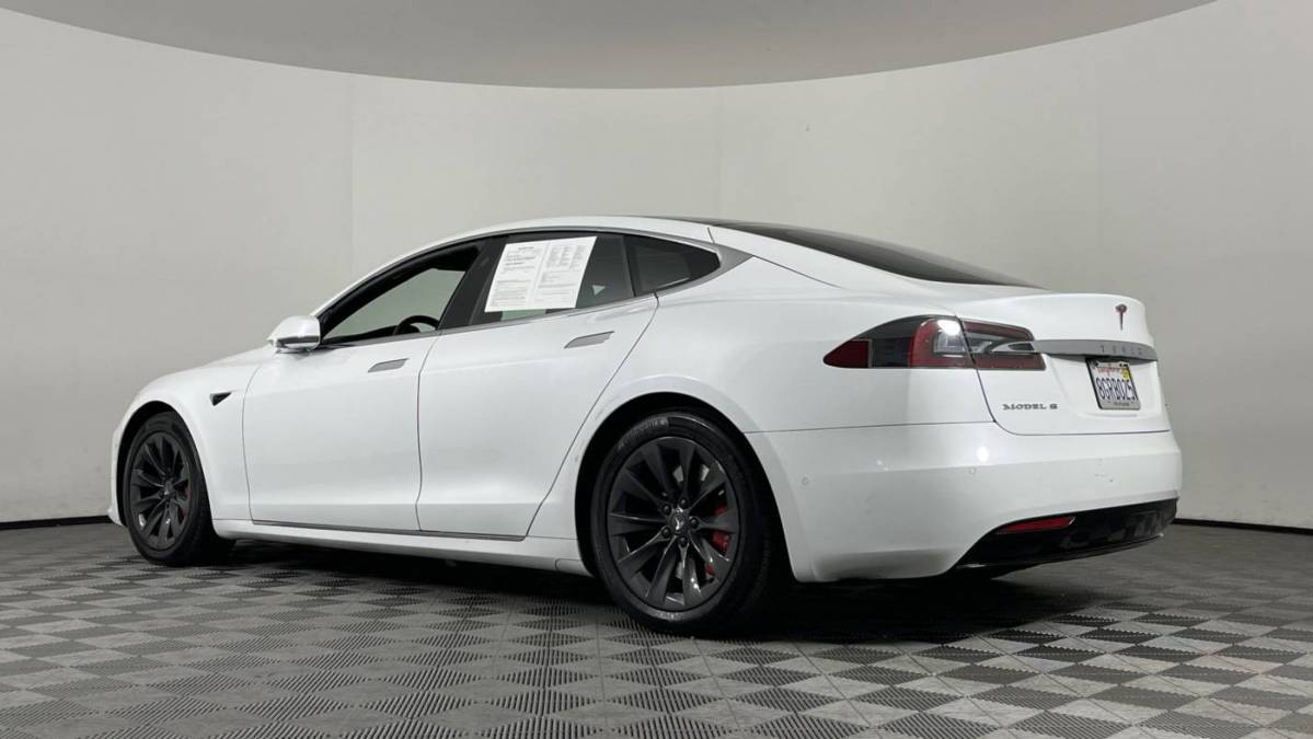 2018 Tesla Model S 5YJSA1E24JF276156