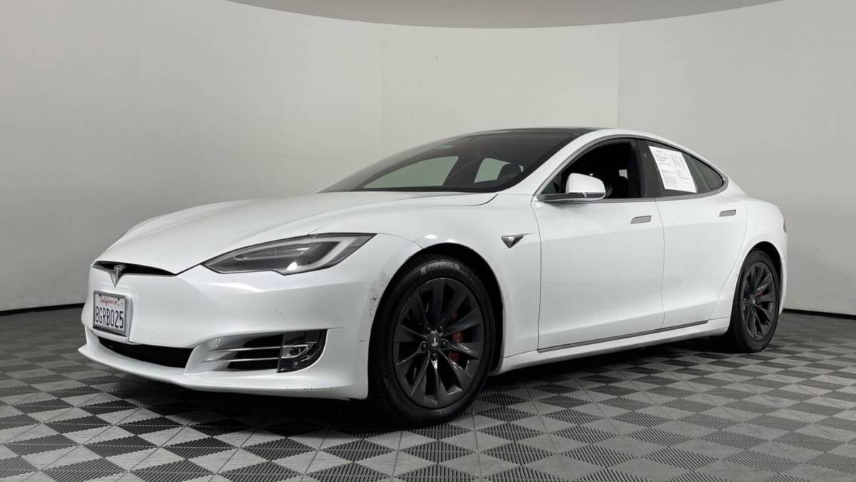 2018 Tesla Model S 5YJSA1E24JF276156