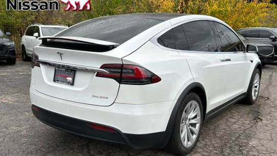 2019 Tesla Model X 5YJXCDE49KF183119