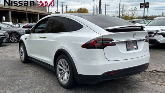 2019 Tesla Model X 5YJXCDE49KF183119