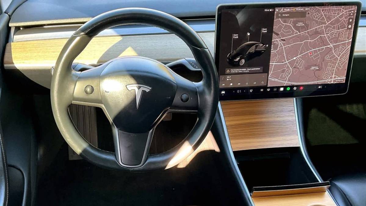 2018 Tesla Model 3 5YJ3E1EB1JF116390