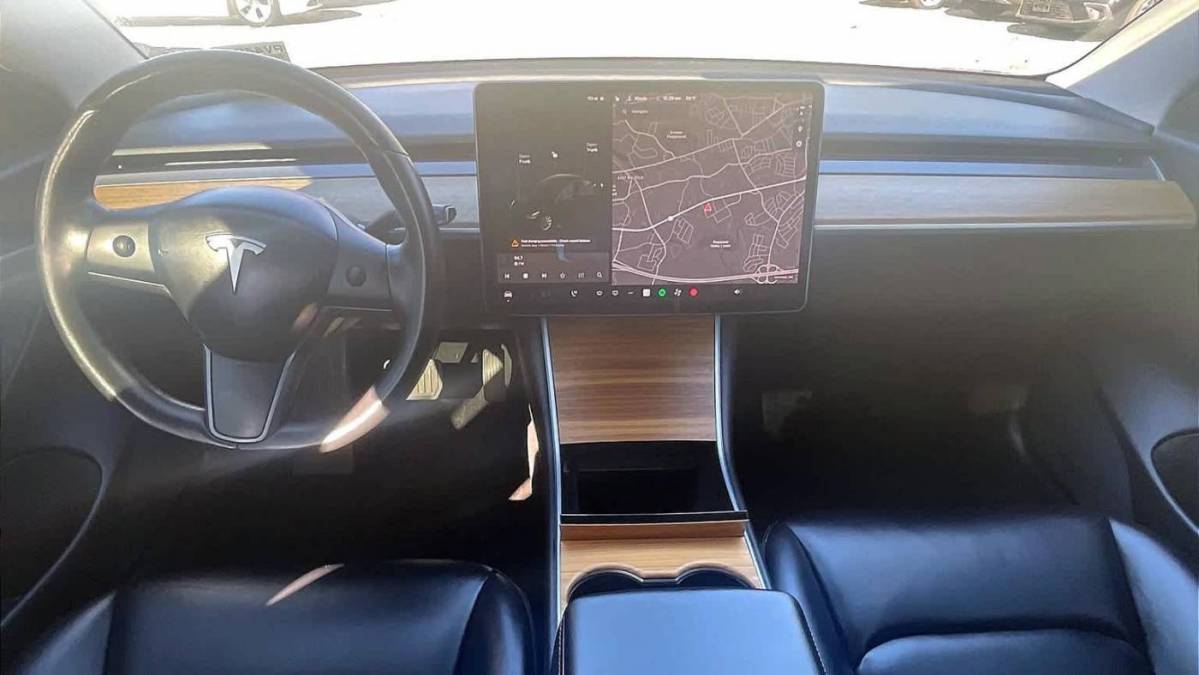 2018 Tesla Model 3 5YJ3E1EB1JF116390