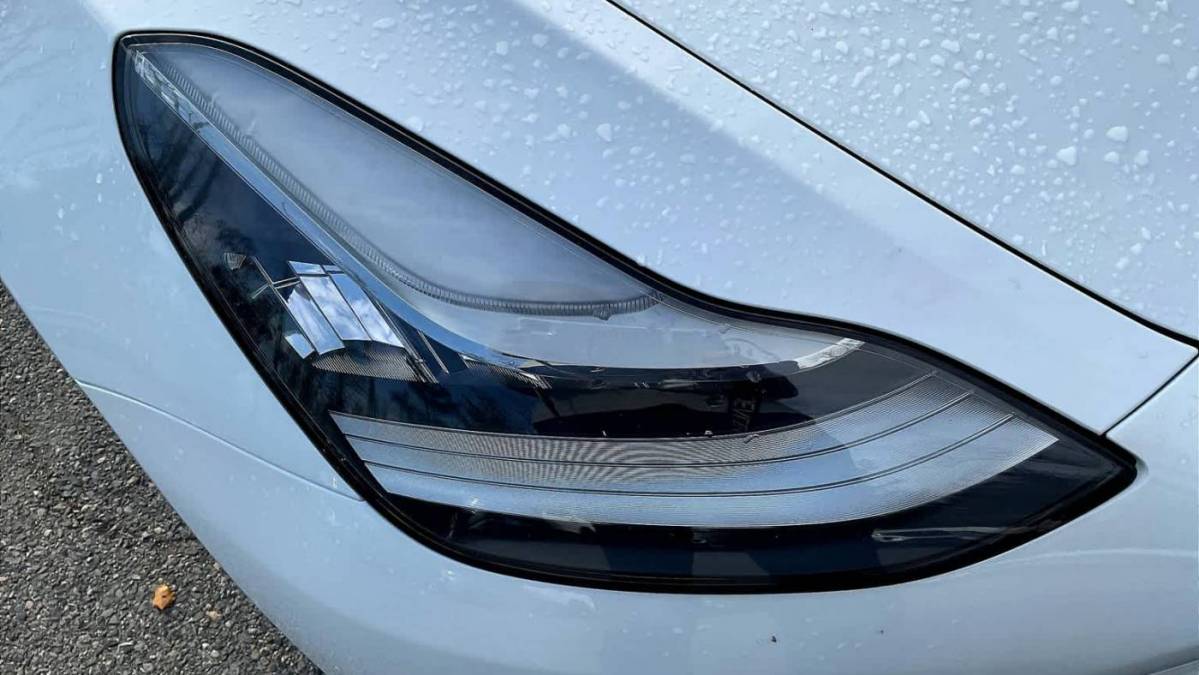 2019 Tesla Model 3 5YJ3E1EB3KF470073