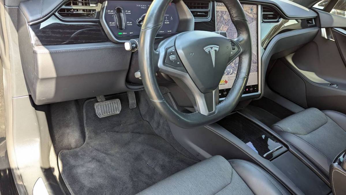 2018 Tesla Model S 5YJSA1E22JF281470