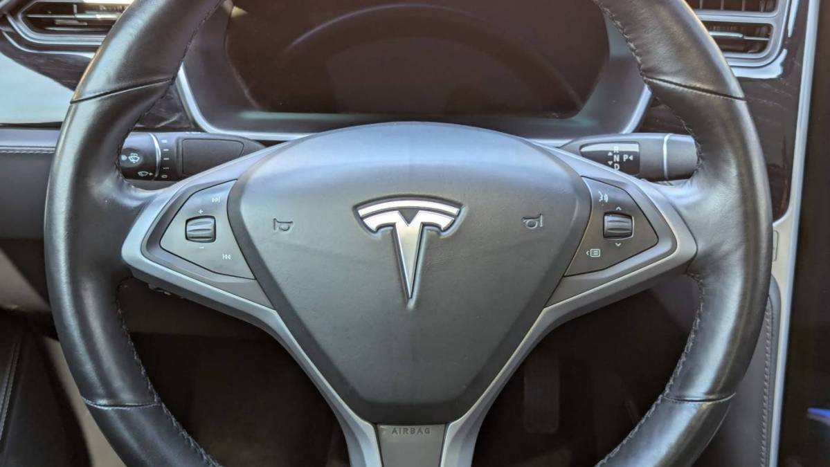 2018 Tesla Model S 5YJSA1E22JF281470