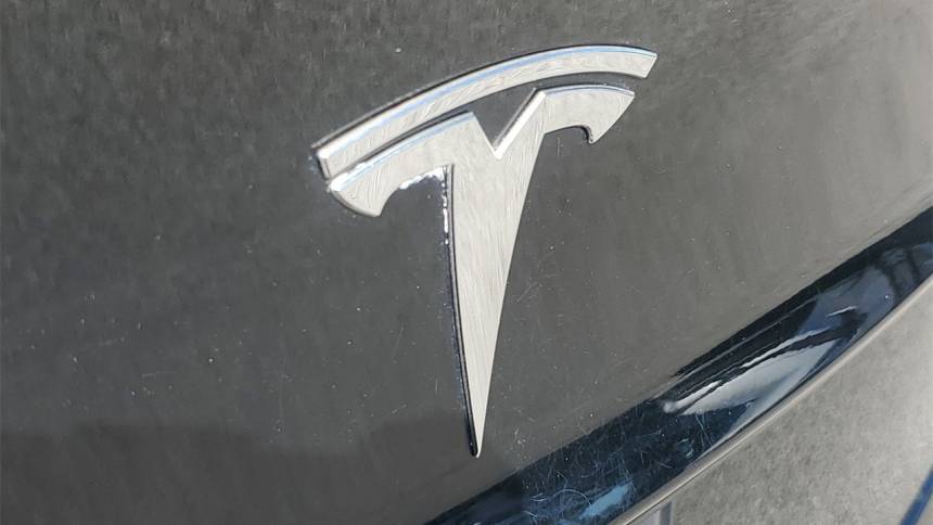 2018 Tesla Model 3 5YJ3E1EA8JF172348