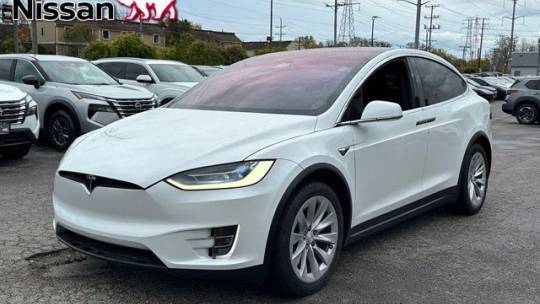 2019 Tesla Model X 5YJXCDE49KF183119