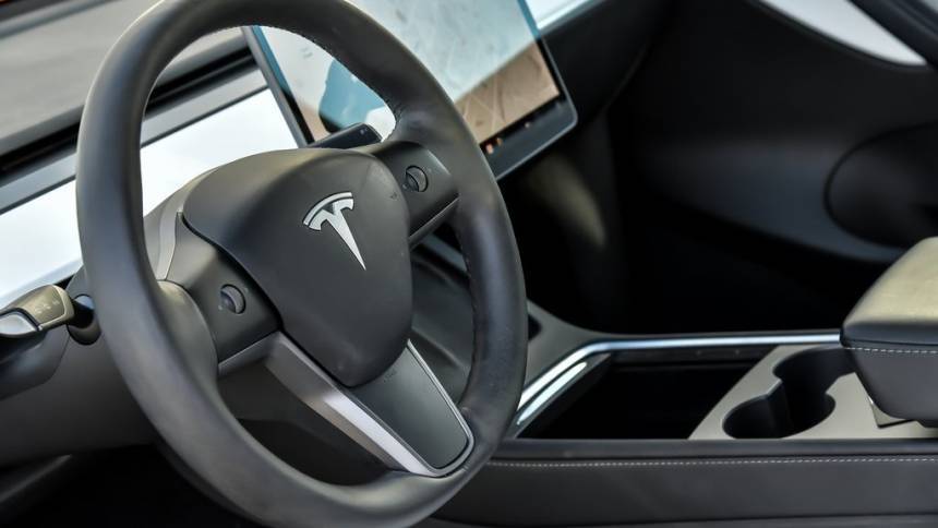 2021 Tesla Model Y 5YJYGDEE1MF311549