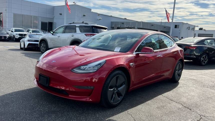 2018 Tesla Model 3 5YJ3E1EA3JF062744