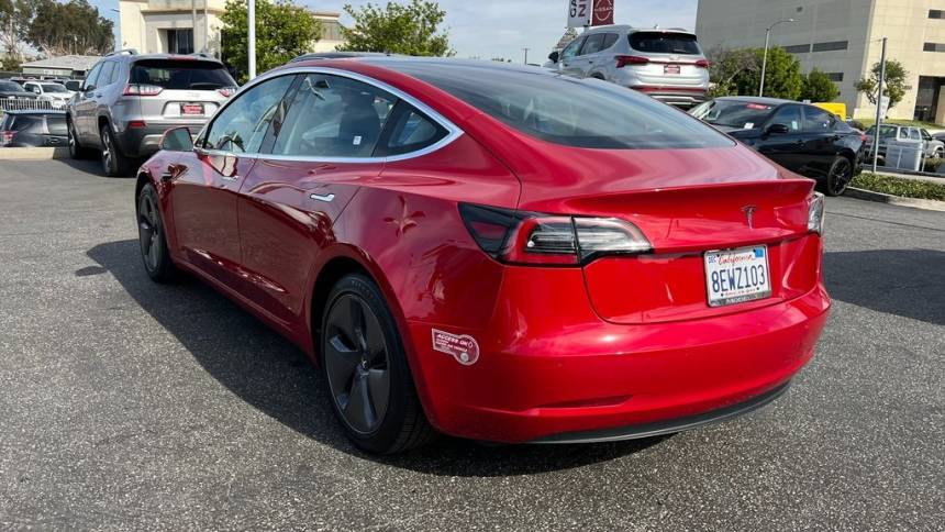 2018 Tesla Model 3 5YJ3E1EA3JF062744