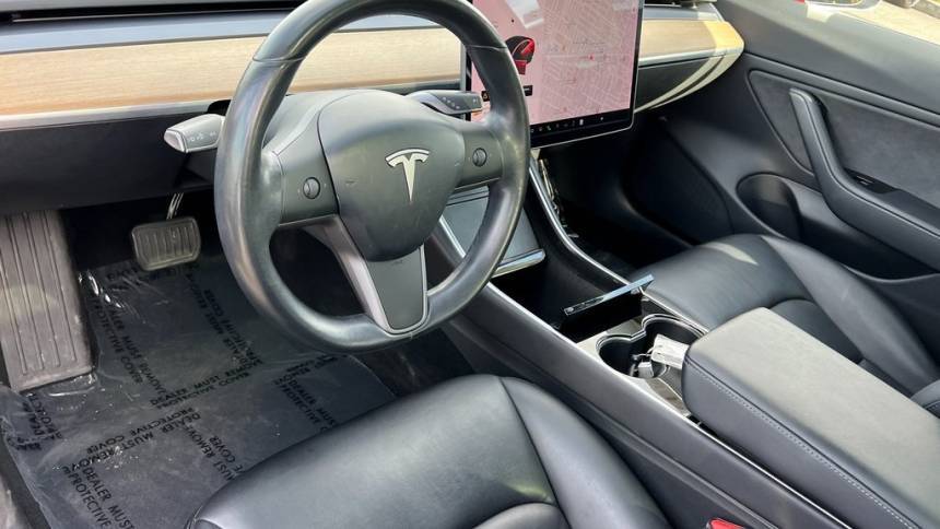 2018 Tesla Model 3 5YJ3E1EA3JF062744